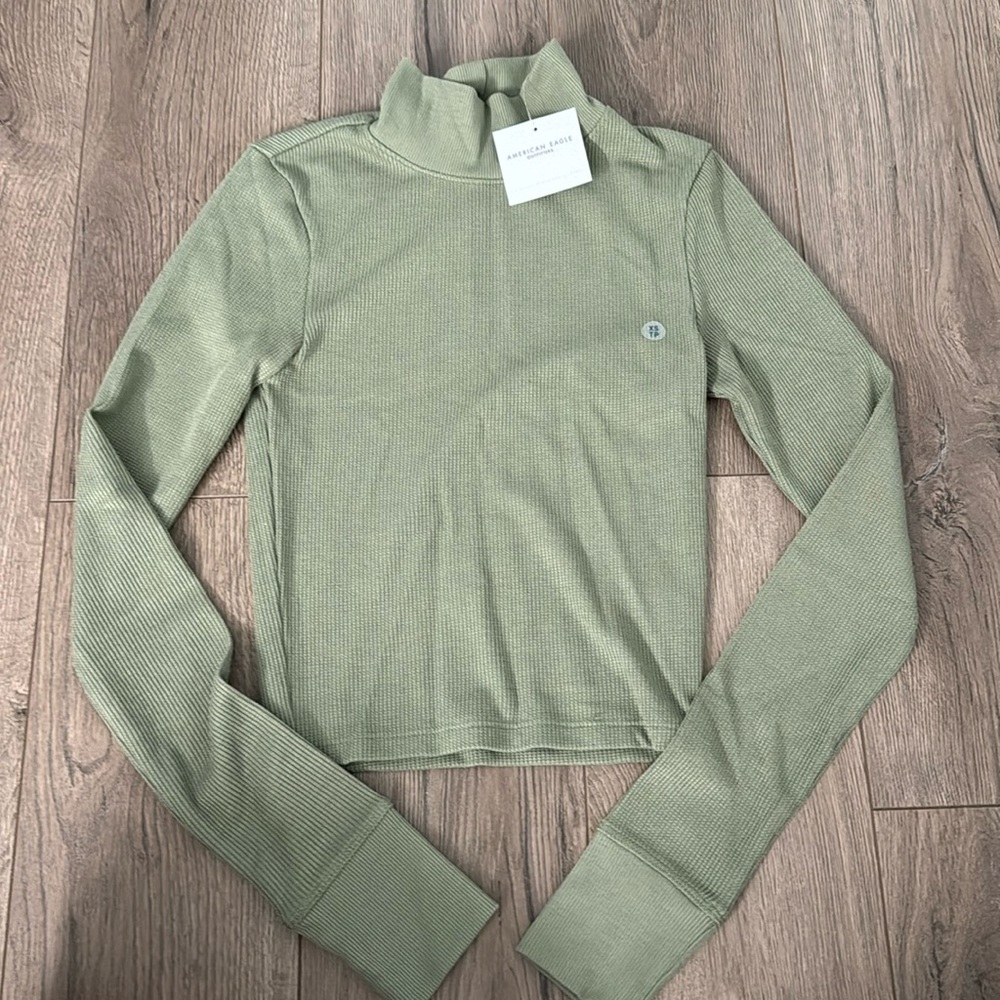 AMERICAN OUTFITTERS RIBBED SOFT MOCK NECK SHIRT, BRAND NEW TAGS ATTACHED XS